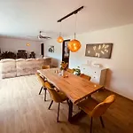 Dolpo 55 - Pouze Pro Dospělé Apartamento Benesov (Central Bohemian)